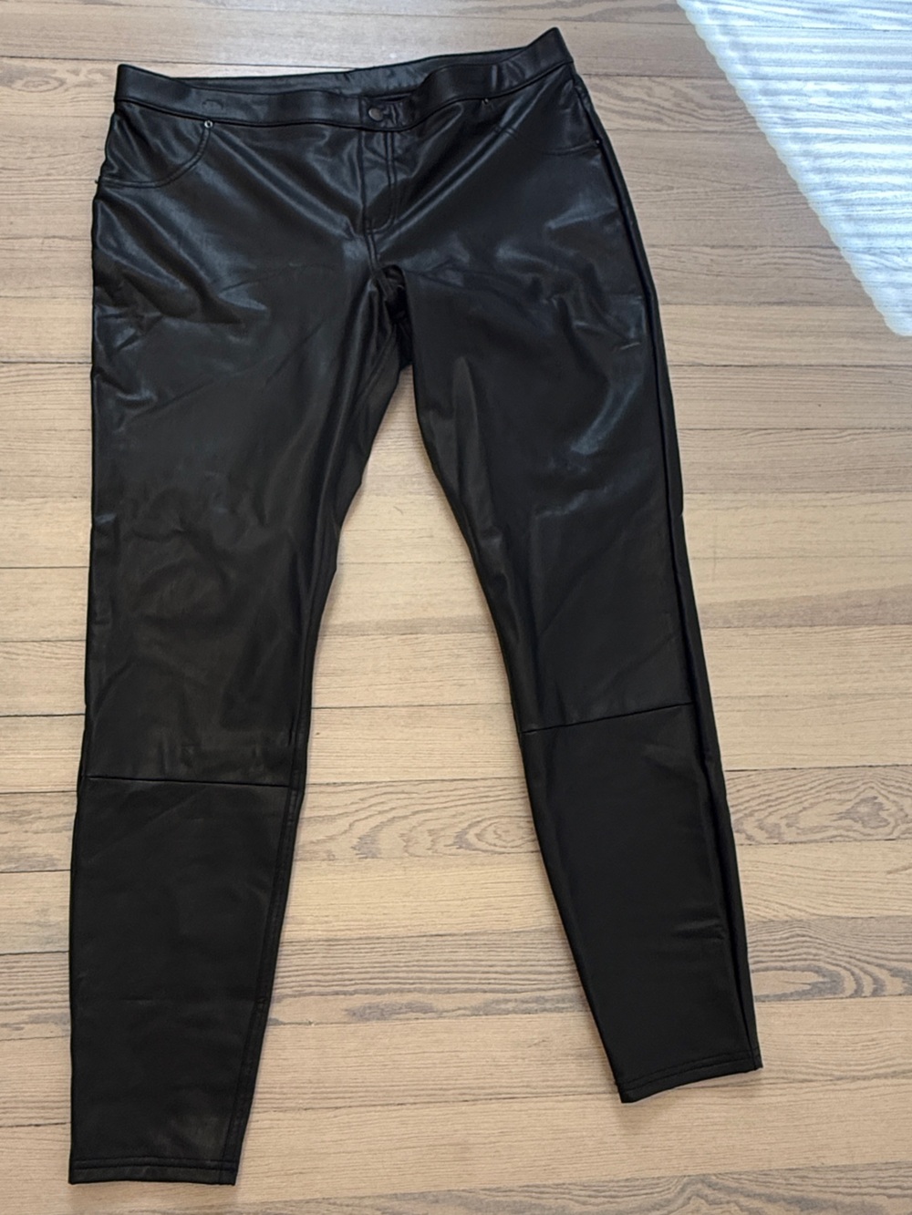 HUE Women's Black Faux Leather Leggings Size XL